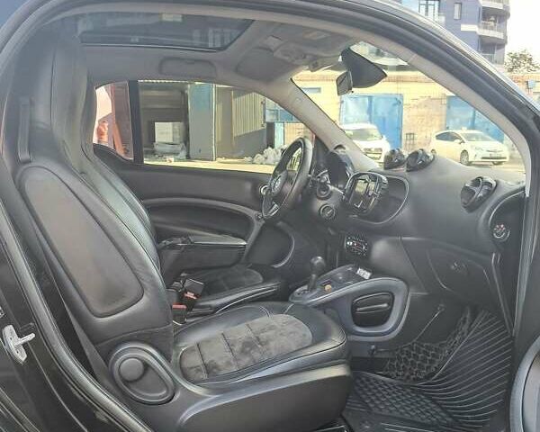 Чорний Смарт Fortwo, об'ємом двигуна 1 л та пробігом 80 тис. км за 11400 $, фото 15 на Automoto.ua