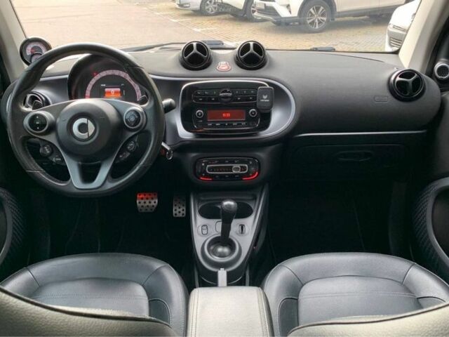 Чорний Смарт Fortwo, об'ємом двигуна 1 л та пробігом 116 тис. км за 8800 $, фото 5 на Automoto.ua