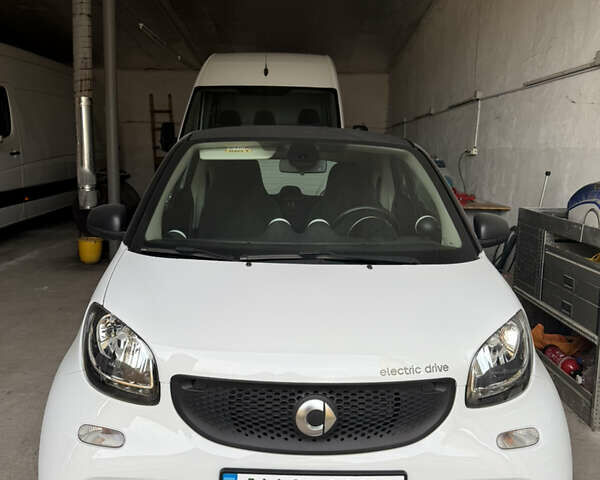 Чорний Смарт Fortwo, об'ємом двигуна 0 л та пробігом 45 тис. км за 7700 $, фото 6 на Automoto.ua