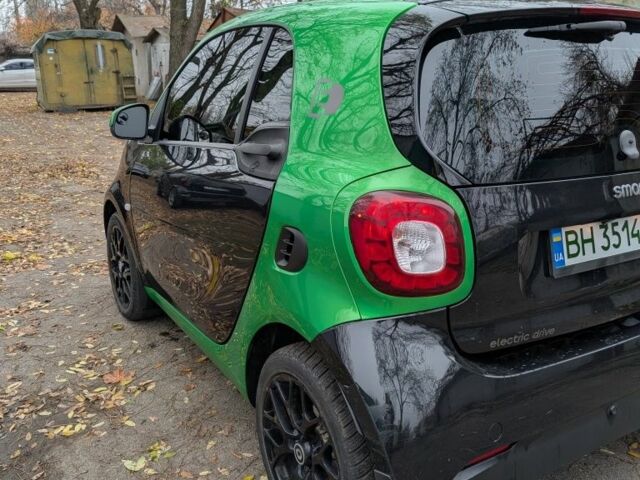 Черный Смарт Форту, объемом двигателя 0 л и пробегом 65 тыс. км за 8500 $, фото 7 на Automoto.ua