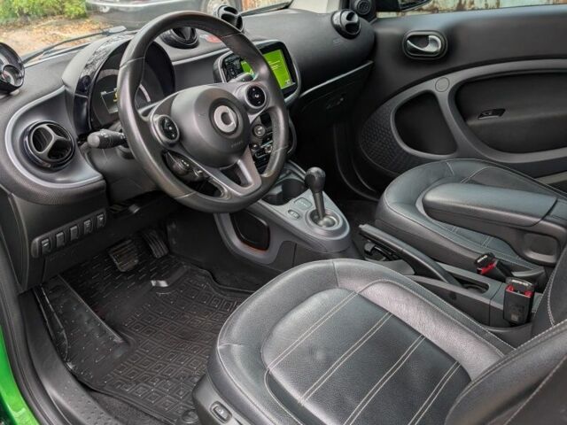 Черный Смарт Форту, объемом двигателя 0 л и пробегом 65 тыс. км за 8500 $, фото 9 на Automoto.ua