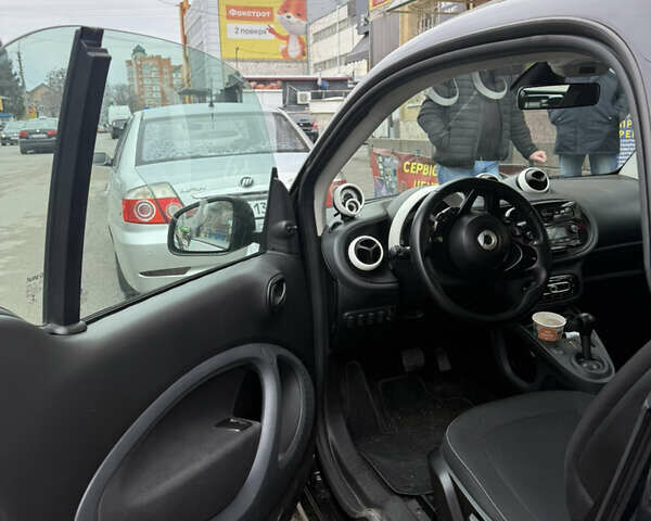 Чорний Смарт Fortwo, об'ємом двигуна 0 л та пробігом 45 тис. км за 7700 $, фото 1 на Automoto.ua