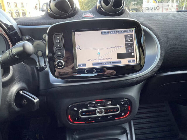 Чорний Смарт Fortwo, об'ємом двигуна 0 л та пробігом 69 тис. км за 8900 $, фото 12 на Automoto.ua