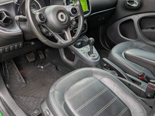 Черный Смарт Форту, объемом двигателя 0 л и пробегом 65 тыс. км за 8500 $, фото 8 на Automoto.ua