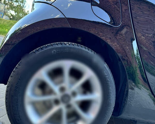 Чорний Смарт Fortwo, об'ємом двигуна 0 л та пробігом 8 тис. км за 12999 $, фото 5 на Automoto.ua