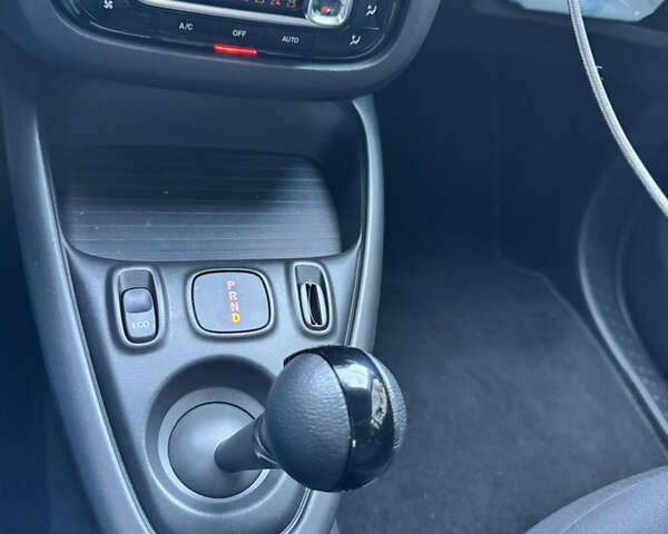 Чорний Смарт Fortwo, об'ємом двигуна 0 л та пробігом 8 тис. км за 12999 $, фото 20 на Automoto.ua