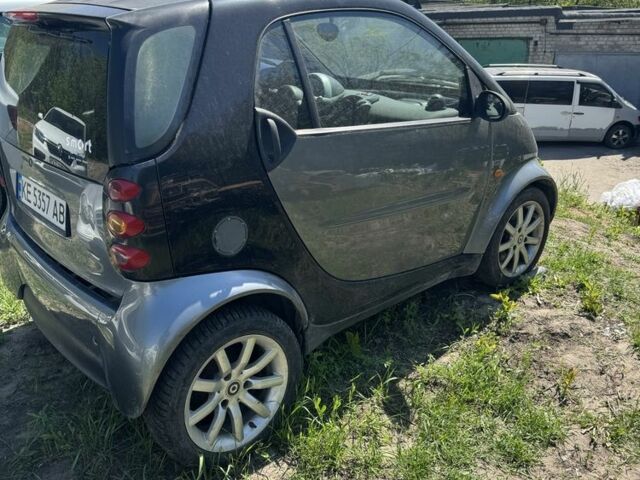 Чорний Смарт Fortwo, об'ємом двигуна 0.7 л та пробігом 173 тис. км за 2600 $, фото 5 на Automoto.ua