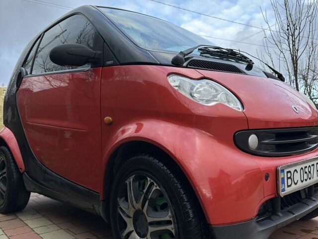 Червоний Смарт Fortwo, об'ємом двигуна 0.7 л та пробігом 200 тис. км за 3300 $, фото 4 на Automoto.ua