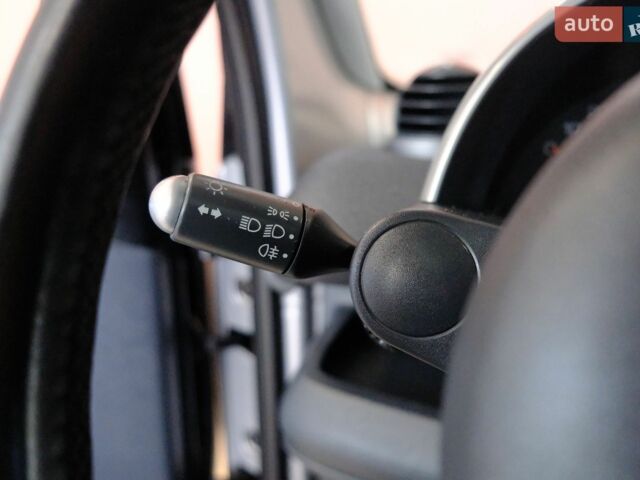 Смарт Fortwo, об'ємом двигуна 0.7 л та пробігом 157 тис. км за 2900 $, фото 12 на Automoto.ua