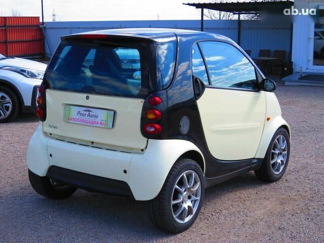 Смарт Fortwo, об'ємом двигуна 0.7 л та пробігом 139 тис. км за 3600 $, фото 1 на Automoto.ua
