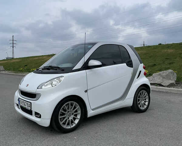 Смарт Fortwo, об'ємом двигуна 1 л та пробігом 115 тис. км за 7300 $, фото 2 на Automoto.ua