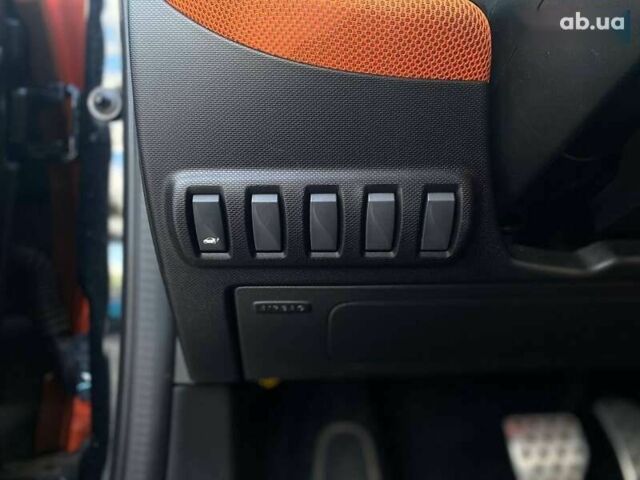 Смарт Fortwo, об'ємом двигуна 1 л та пробігом 61 тис. км за 9490 $, фото 28 на Automoto.ua