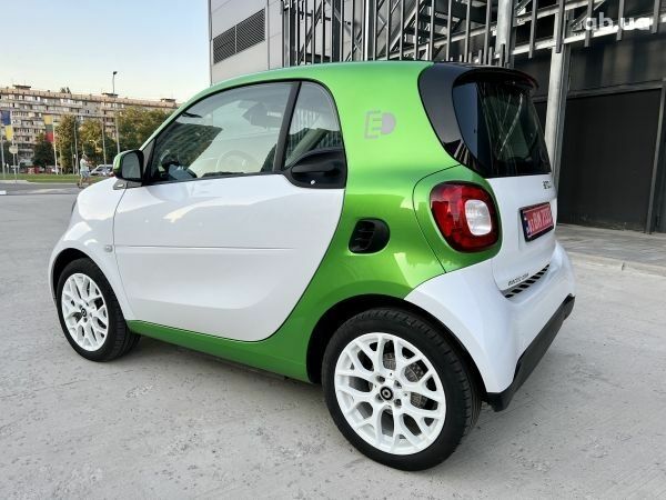Смарт Форту, объемом двигателя 0 л и пробегом 0 тыс. км за 15700 $, фото 3 на Automoto.ua