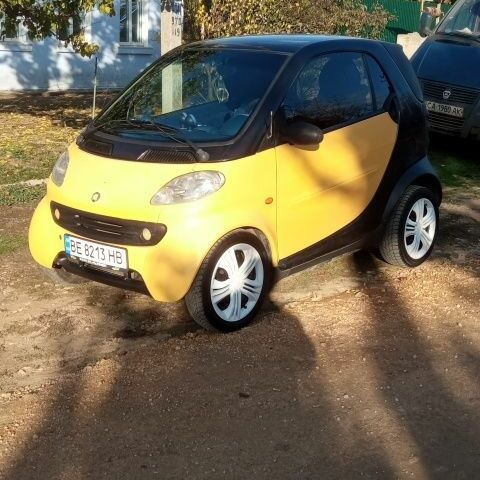 Смарт Fortwo 1999 у Новой Одессе на Automoto.ua Жовтий Смарт Fortwo, об'ємом двигуна 0.6 л та пробігом 200 тис. км за 2450 $, фото 1 на Automoto.ua