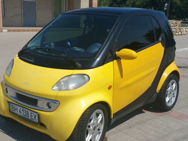 Жовтий Смарт Fortwo, об'ємом двигуна 0.6 л та пробігом 96 тис. км за 3450 $, фото 3 на Automoto.ua