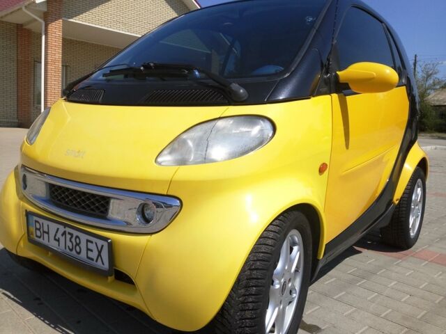 Жовтий Смарт Fortwo, об'ємом двигуна 0.6 л та пробігом 96 тис. км за 3450 $, фото 9 на Automoto.ua