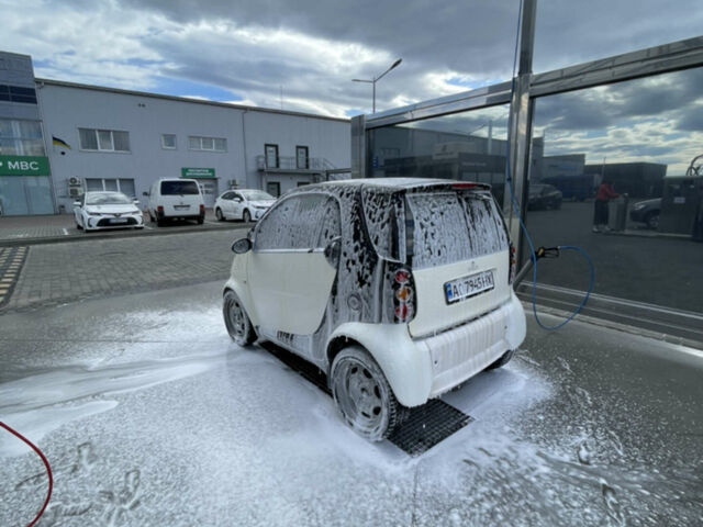 Жовтий Смарт Fortwo, об'ємом двигуна 0.6 л та пробігом 274 тис. км за 1500 $, фото 6 на Automoto.ua