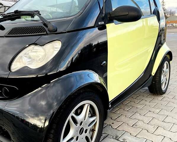 Жовтий Смарт Fortwo, об'ємом двигуна 0.7 л та пробігом 170 тис. км за 3050 $, фото 14 на Automoto.ua