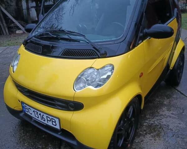 Жовтий Смарт Fortwo, об'ємом двигуна 0.7 л та пробігом 230 тис. км за 2800 $, фото 2 на Automoto.ua