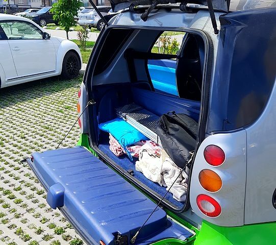 Сірий Смарт Fortwo, об'ємом двигуна 0.6 л та пробігом 205 тис. км за 3400 $, фото 3 на Automoto.ua