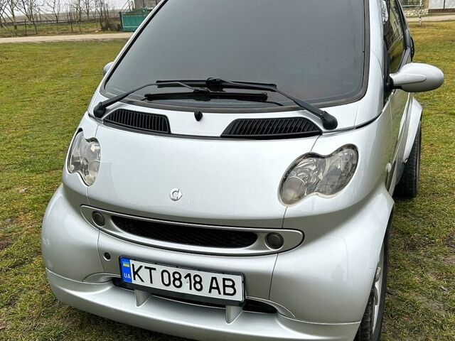 Сірий Смарт Fortwo, об'ємом двигуна 0.7 л та пробігом 170 тис. км за 3999 $, фото 1 на Automoto.ua