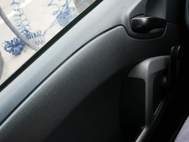 Сірий Смарт Fortwo, об'ємом двигуна 1 л та пробігом 115 тис. км за 4000 $, фото 10 на Automoto.ua