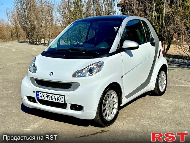 Сірий Смарт Fortwo, об'ємом двигуна 0.8 л та пробігом 178 тис. км за 5999 $, фото 5 на Automoto.ua