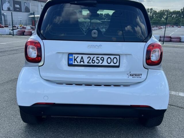 Сірий Смарт Fortwo, об'ємом двигуна 0.9 л та пробігом 76 тис. км за 8499 $, фото 6 на Automoto.ua