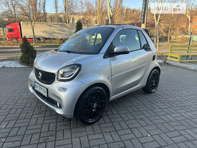 Сірий Смарт Fortwo, об'ємом двигуна 0 л та пробігом 31 тис. км за 12500 $, фото 11 на Automoto.ua