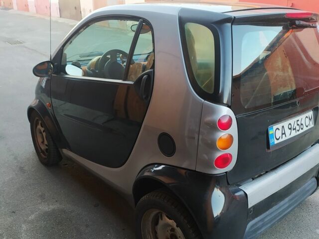 Сірий Смарт Fortwo, об'ємом двигуна 0.6 л та пробігом 167 тис. км за 1950 $, фото 5 на Automoto.ua