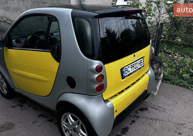 Сірий Смарт Fortwo, об'ємом двигуна 0.6 л та пробігом 226 тис. км за 2300 $, фото 2 на Automoto.ua
