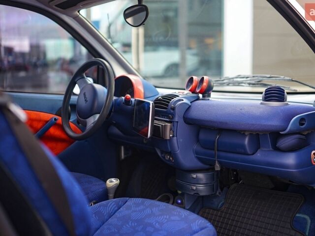 Сірий Смарт Fortwo, об'ємом двигуна 0.6 л та пробігом 154 тис. км за 2700 $, фото 12 на Automoto.ua