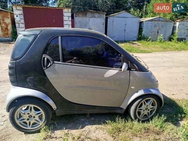 Сірий Смарт Fortwo, об'ємом двигуна 0.6 л та пробігом 216 тис. км за 2500 $, фото 7 на Automoto.ua