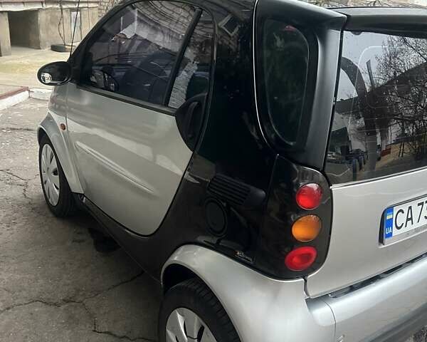 Сірий Смарт Fortwo, об'ємом двигуна 0.6 л та пробігом 172 тис. км за 2900 $, фото 3 на Automoto.ua