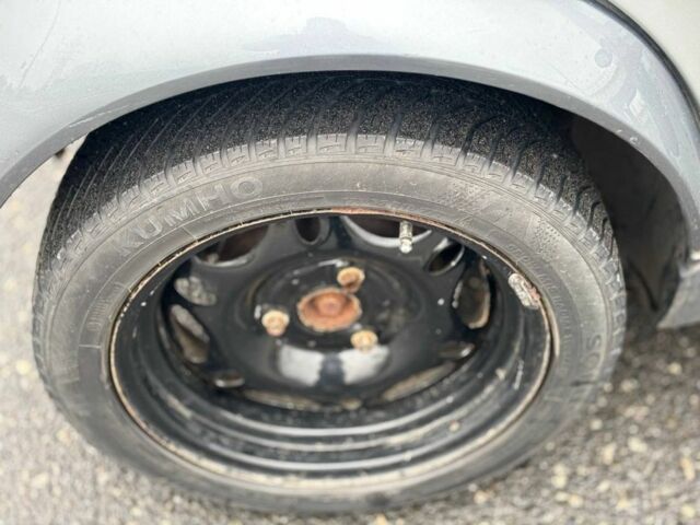 Серый Смарт Форту, объемом двигателя 0.8 л и пробегом 150 тыс. км за 2750 $, фото 7 на Automoto.ua