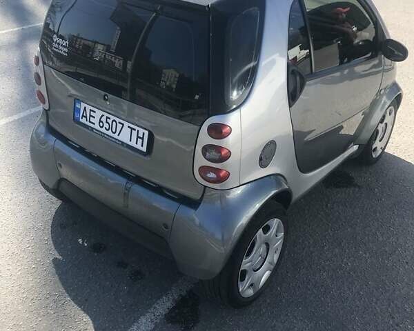 Сірий Смарт Fortwo, об'ємом двигуна 0 л та пробігом 202 тис. км за 2800 $, фото 5 на Automoto.ua