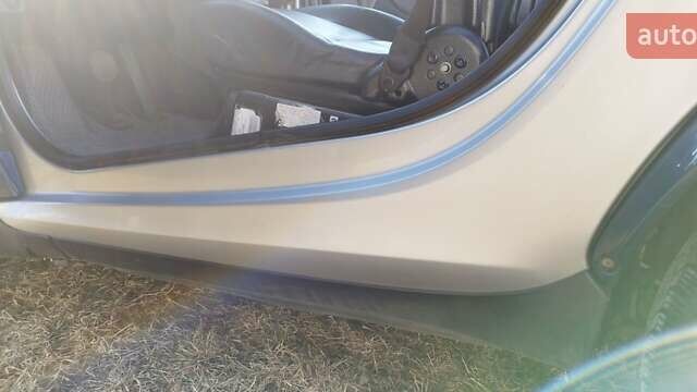 Сірий Смарт Fortwo, об'ємом двигуна 0.6 л та пробігом 143 тис. км за 2500 $, фото 19 на Automoto.ua