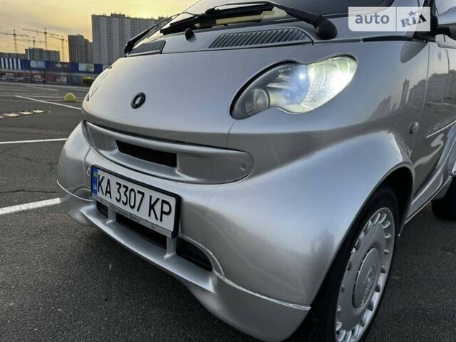 Сірий Смарт Fortwo, об'ємом двигуна 0 л та пробігом 206 тис. км за 4000 $, фото 4 на Automoto.ua