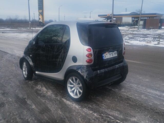 Сірий Смарт Fortwo, об'ємом двигуна 0.8 л та пробігом 300 тис. км за 3200 $, фото 2 на Automoto.ua