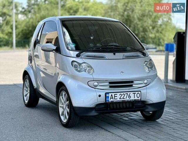 Сірий Смарт Fortwo, об'ємом двигуна 0.7 л та пробігом 235 тис. км за 3700 $, фото 3 на Automoto.ua