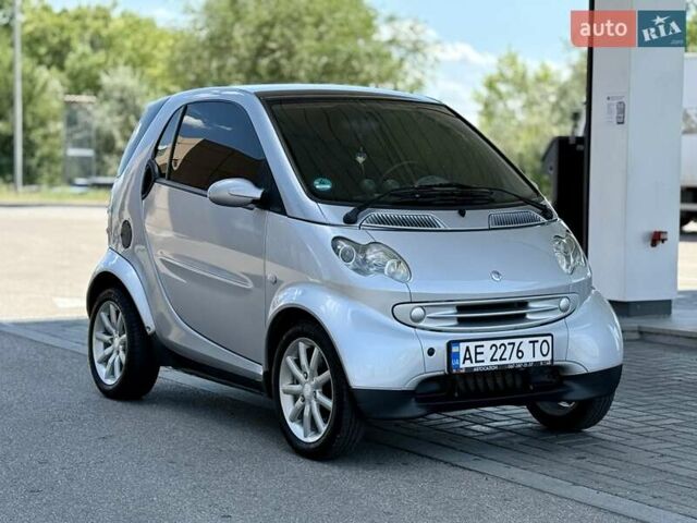 Сірий Смарт Fortwo, об'ємом двигуна 0.7 л та пробігом 235 тис. км за 3700 $, фото 4 на Automoto.ua