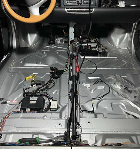 Сірий Смарт Fortwo, об'ємом двигуна 1 л та пробігом 108 тис. км за 5999 $, фото 28 на Automoto.ua
