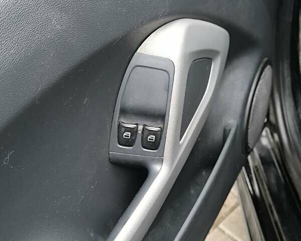 Сірий Смарт Fortwo, об'ємом двигуна 1 л та пробігом 170 тис. км за 4899 $, фото 13 на Automoto.ua