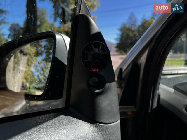 Сірий Смарт Fortwo, об'ємом двигуна 1 л та пробігом 108 тис. км за 5999 $, фото 11 на Automoto.ua