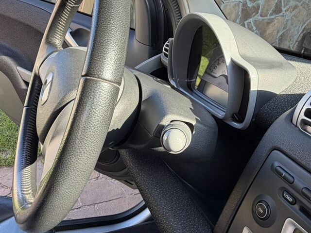 Сірий Смарт Fortwo, об'ємом двигуна 0.8 л та пробігом 130 тис. км за 6200 $, фото 55 на Automoto.ua