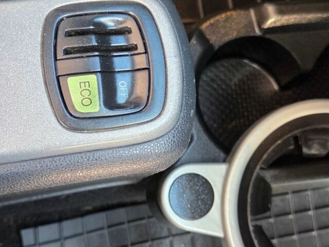 Сірий Смарт Fortwo, об'ємом двигуна 1 л та пробігом 187 тис. км за 4999 $, фото 22 на Automoto.ua