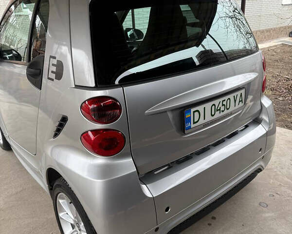 Сірий Смарт Fortwo, об'ємом двигуна 0 л та пробігом 39 тис. км за 5500 $, фото 4 на Automoto.ua