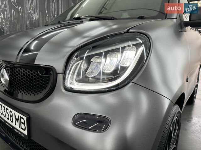 Сірий Смарт Fortwo, об'ємом двигуна 1 л та пробігом 98 тис. км за 15000 $, фото 21 на Automoto.ua