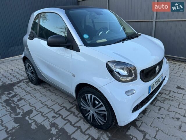 Сірий Смарт Fortwo, об'ємом двигуна 0 л та пробігом 22 тис. км за 7999 $, фото 12 на Automoto.ua