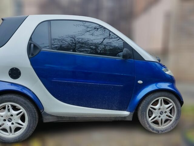 Синій Смарт Fortwo, об'ємом двигуна 0.6 л та пробігом 204 тис. км за 3900 $, фото 4 на Automoto.ua